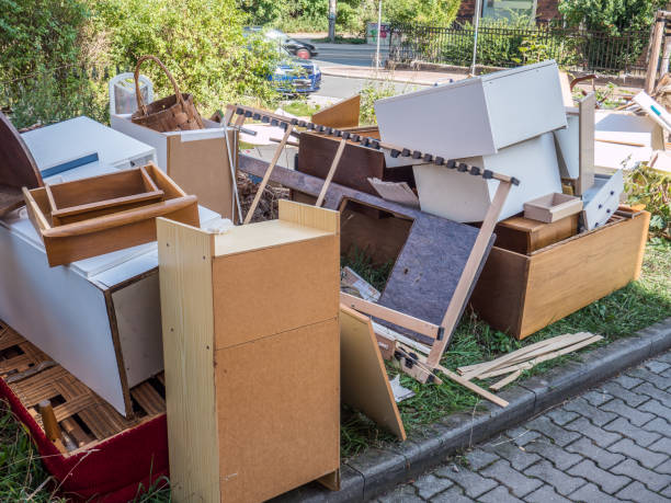 Best Yard Waste Removal  in Hanna City, IL